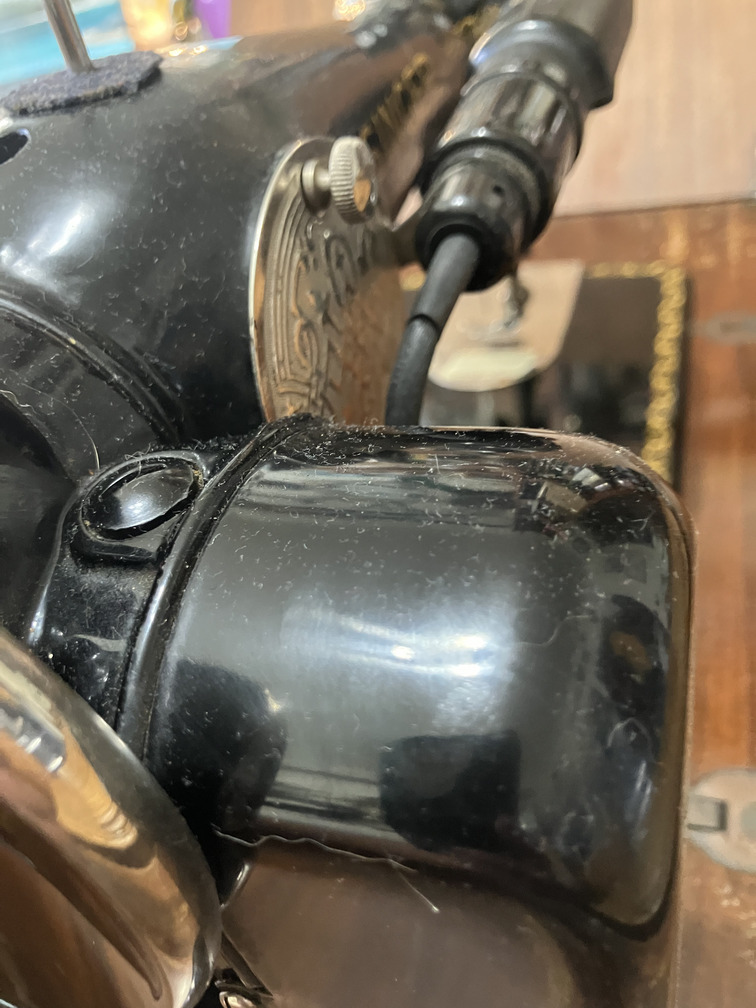 Motor and handwheel